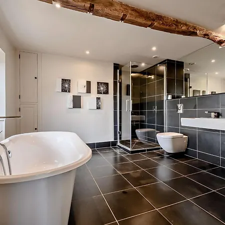 펜션 5 Bed In Keswick 91503 엠블톤