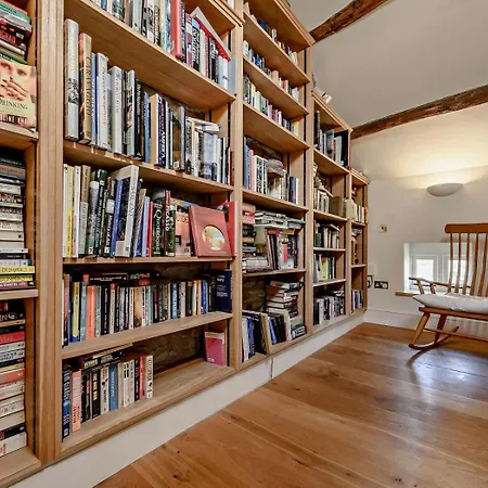 5 Bed In Keswick 91503 펜션 *